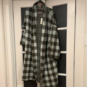 New Day long-line coatigan cardigan in a green and tan plaid pattern